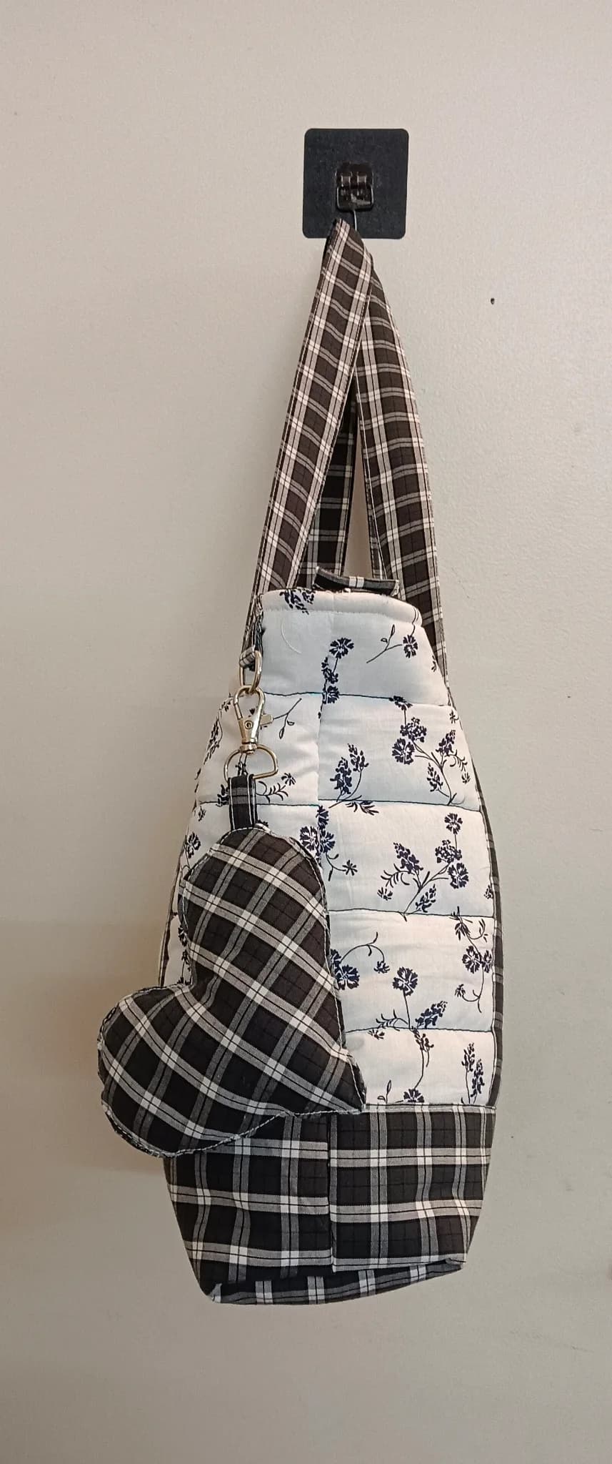 CHEX BLACK & WHITE-FLORAL MASALLA BAG (NBMB0910) - Image 5